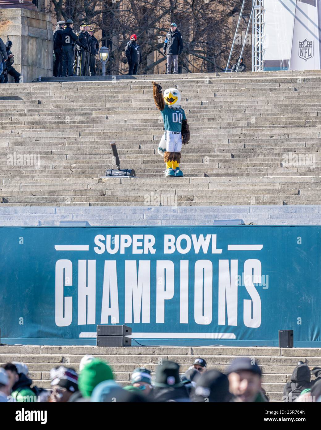 Swoop - Philadelphia Eagles Maskottchen bei der Super Bowl Parade - NFL Championship Team Stockfoto