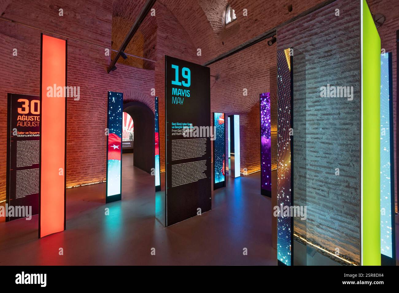 Istanbul Metropolitan Municipality Republic Museum auf dem Taksim Platz im Beyoglu Bezirk von Istanbul, Türkei Stockfoto