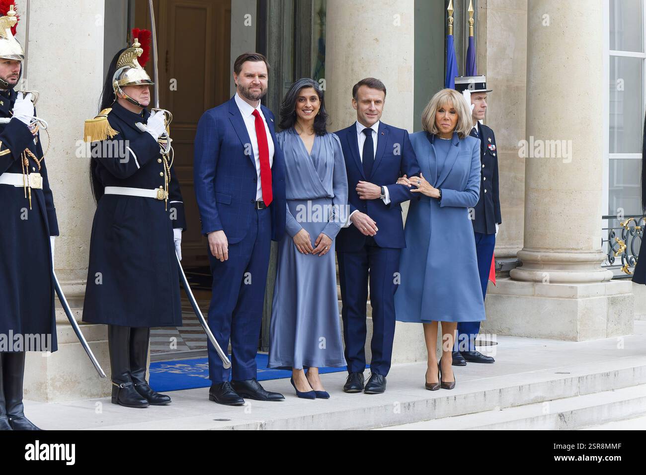 Paris, Frankreich. Februar 2025. Präsident Macron empfängt James David Vance, den Vizepräsidenten der USA, im Elysée-Palast zum Gipfel für KI. Stockfoto