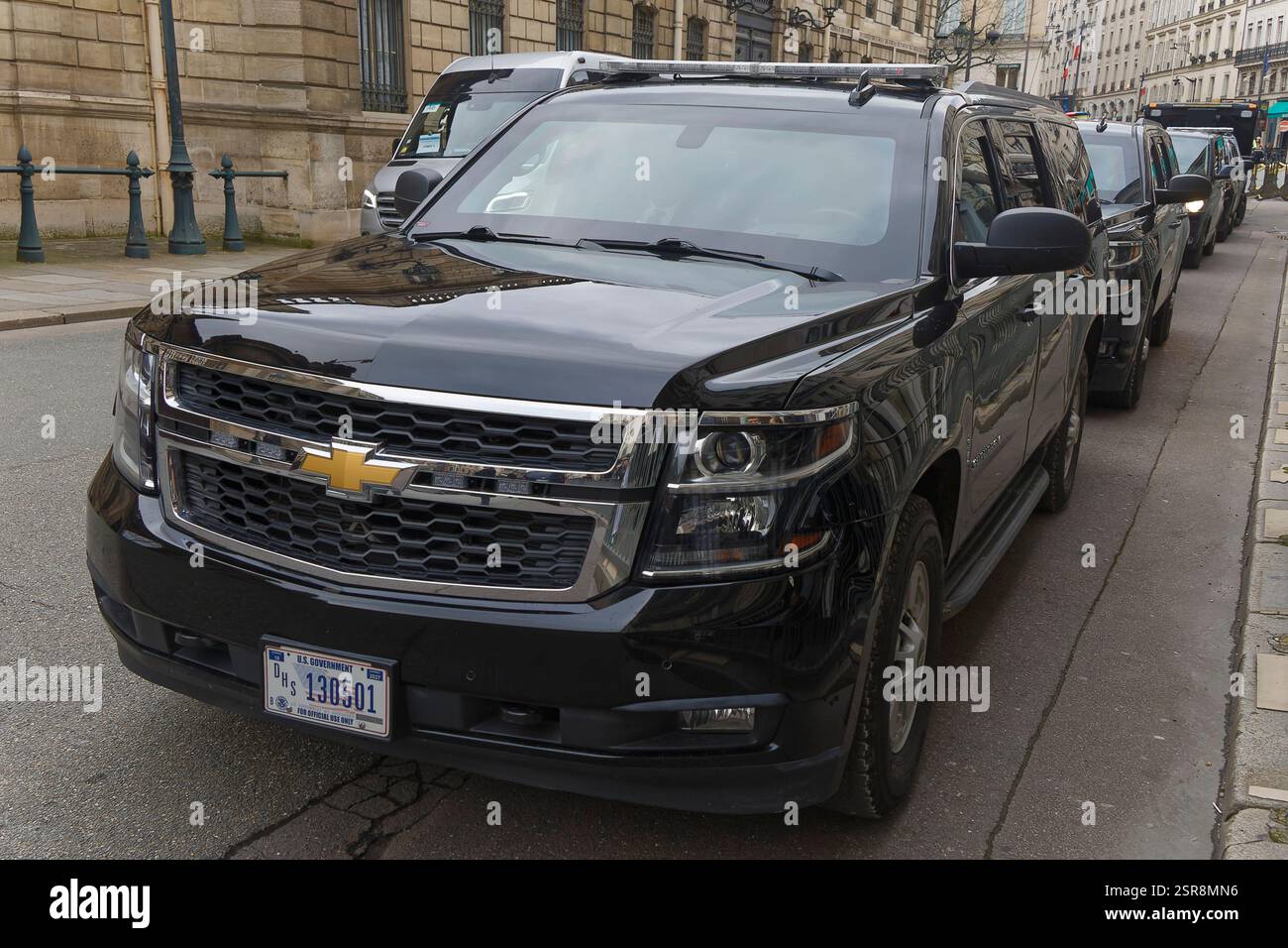 Paris, Frankreich. Februar 2025. Präsident Macron empfängt James David Vance, den Vizepräsidenten der USA, im Elysée-Palast zum Gipfel für KI. Stockfoto