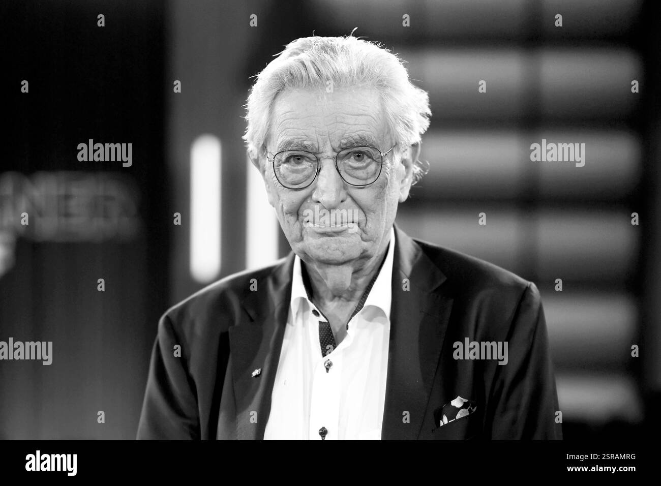 Politiker Gerhart Baum FDP bei der Aufzeichnung der WDR-Talkshow Kölner Treff im WDR Studio BS 3. Der frühere Innenminister der BRD verstarb im Februar 2025 im Alter von 92 Jahren. Köln, 16.05.2024 NRW Deutschland *** Politiker Gerhart Baum FDP bei der Aufnahme der WDR Talkshow Kölner Treff im WDR Studio BS 3 starb der ehemalige Innenminister der Bundesrepublik Deutschland im Februar 2025 im Alter von 92 Jahren Köln, 16 05 2024 NRW Deutschland Copyright: XChristophxHardtx Stockfoto
