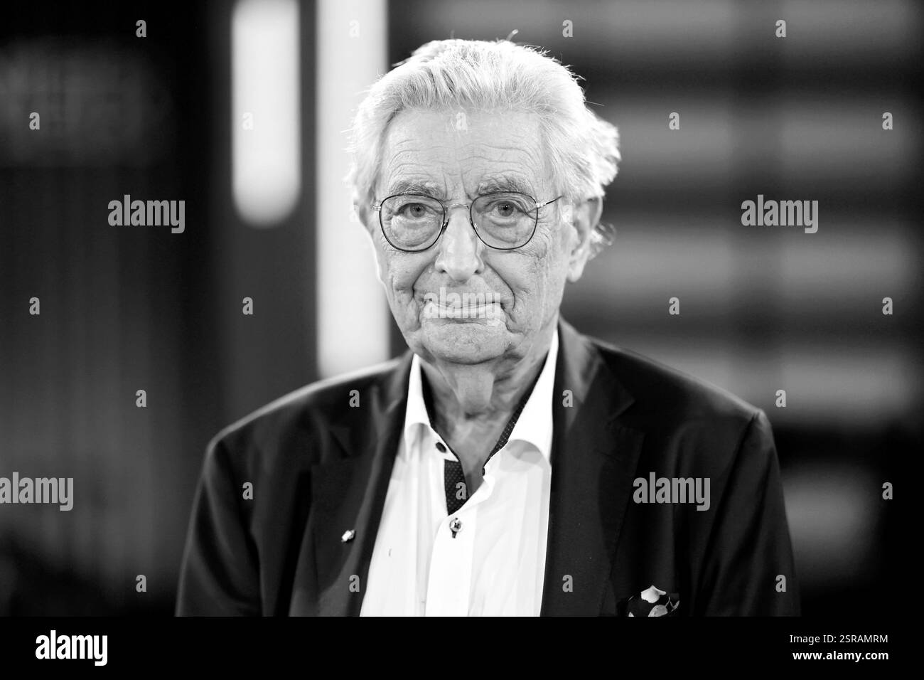 Politiker Gerhart Baum FDP bei der Aufzeichnung der WDR-Talkshow Kölner Treff im WDR Studio BS 3. Der frühere Innenminister der BRD verstarb im Februar 2025 im Alter von 92 Jahren. Köln, 16.05.2024 NRW Deutschland *** Politiker Gerhart Baum FDP bei der Aufnahme der WDR Talkshow Kölner Treff im WDR Studio BS 3 starb der ehemalige Innenminister der Bundesrepublik Deutschland im Februar 2025 im Alter von 92 Jahren Köln, 16 05 2024 NRW Deutschland Copyright: XChristophxHardtx Stockfoto