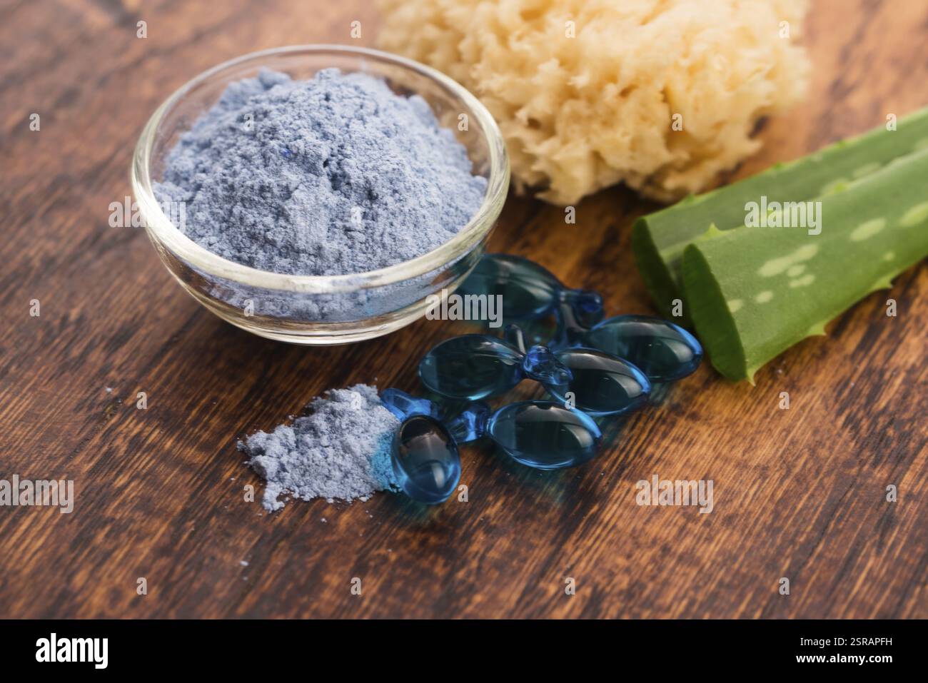 Blau Clay Mask mit Serum Kapseln Stockfoto