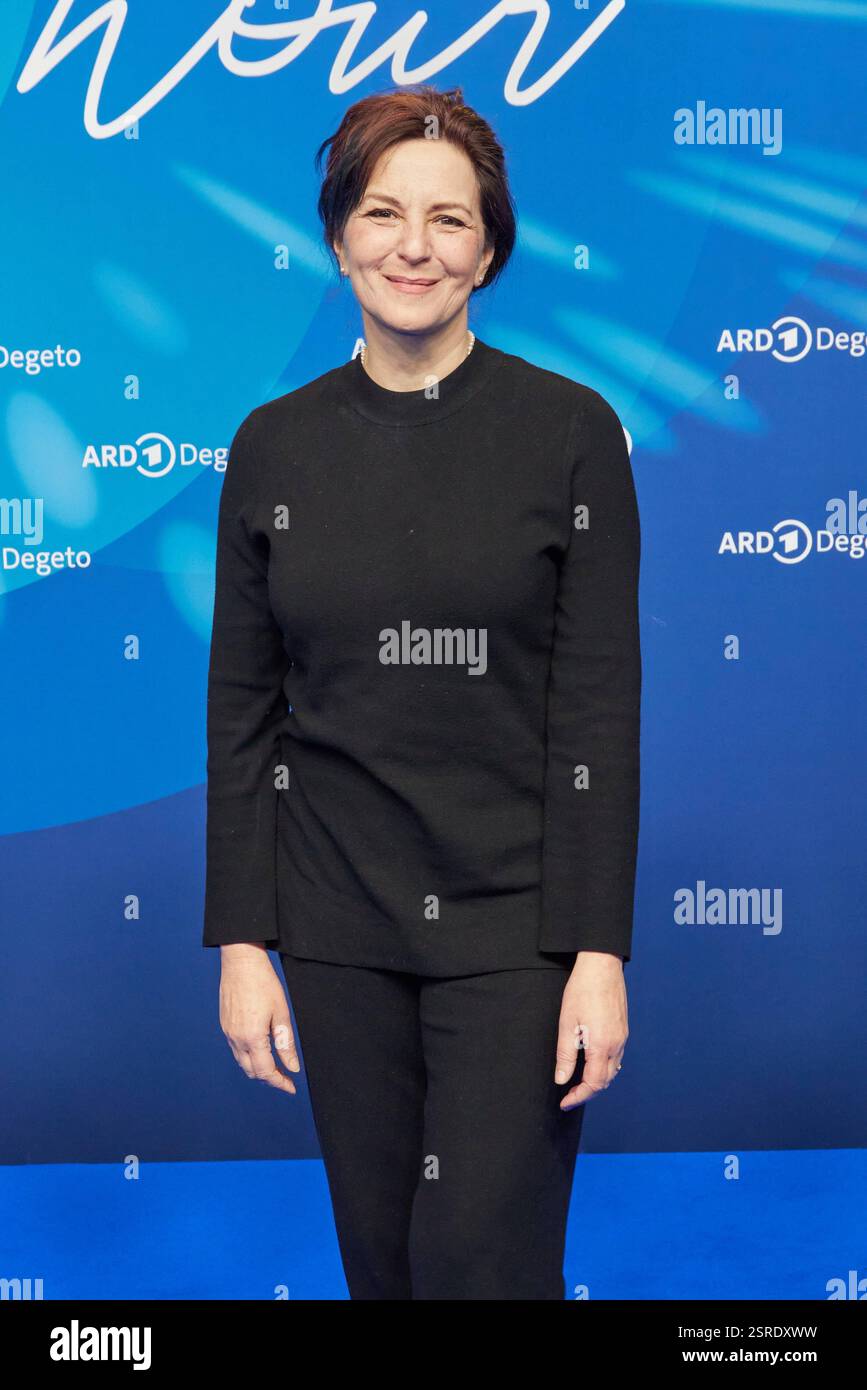 Martina Gedeck Gaesteankunft zum ARD Blue Hour Empfang 2025 im Hotel Telegraphenamt in Berlin