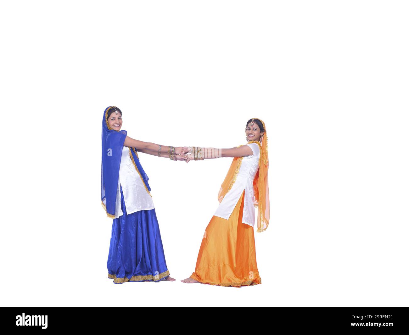 Tänzerinnen und Tänzer, die Folk Dance Bhangra MR#779D, 779E aufführen Stockfoto