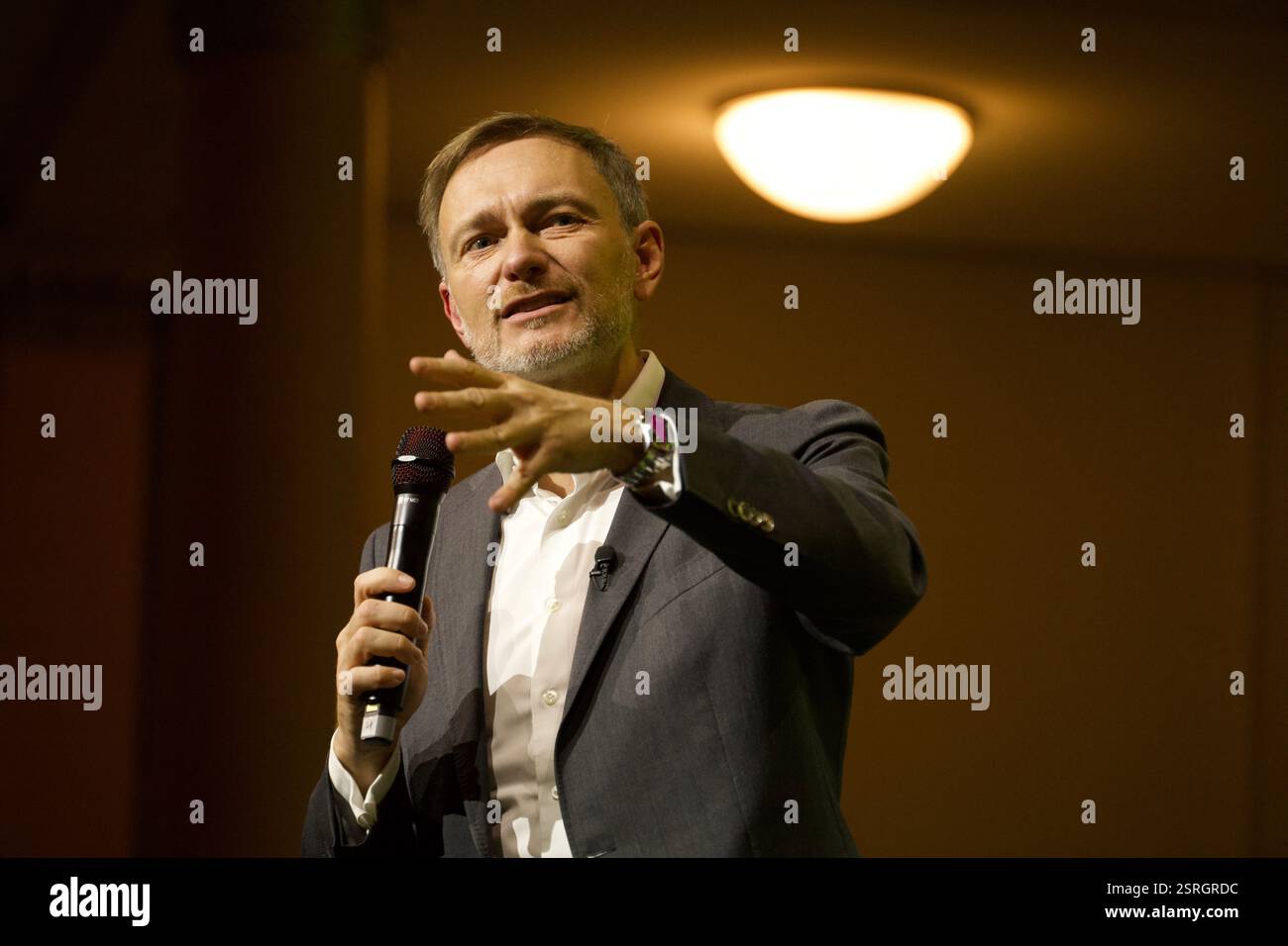 Frankfurt am Main, Westdeutschland. Februar 2025. Christian Lindner (Kanzler Kandidat für FDP) nimmt an einer Veranstaltung im Palmengarten Teil. Stockfoto