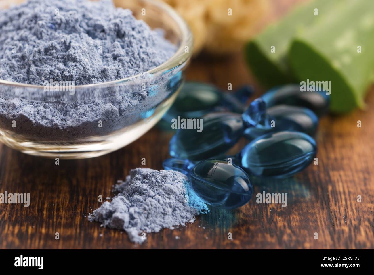 Blau Clay Mask mit Serum Kapseln Stockfoto