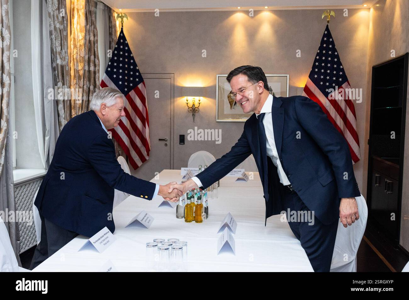 NATO-Generalsekretär Mark Rutte trifft sich mit US-Senatorin Lindsey Graham Stockfoto