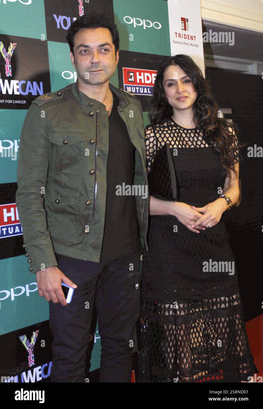 Bollywood Schauspieler Bobby Deol Tania Deol Start indischer Cricketspieler Yuvraj Singh Marke YWC entworfen Shantanu Nikhil Mumbai Stockfoto