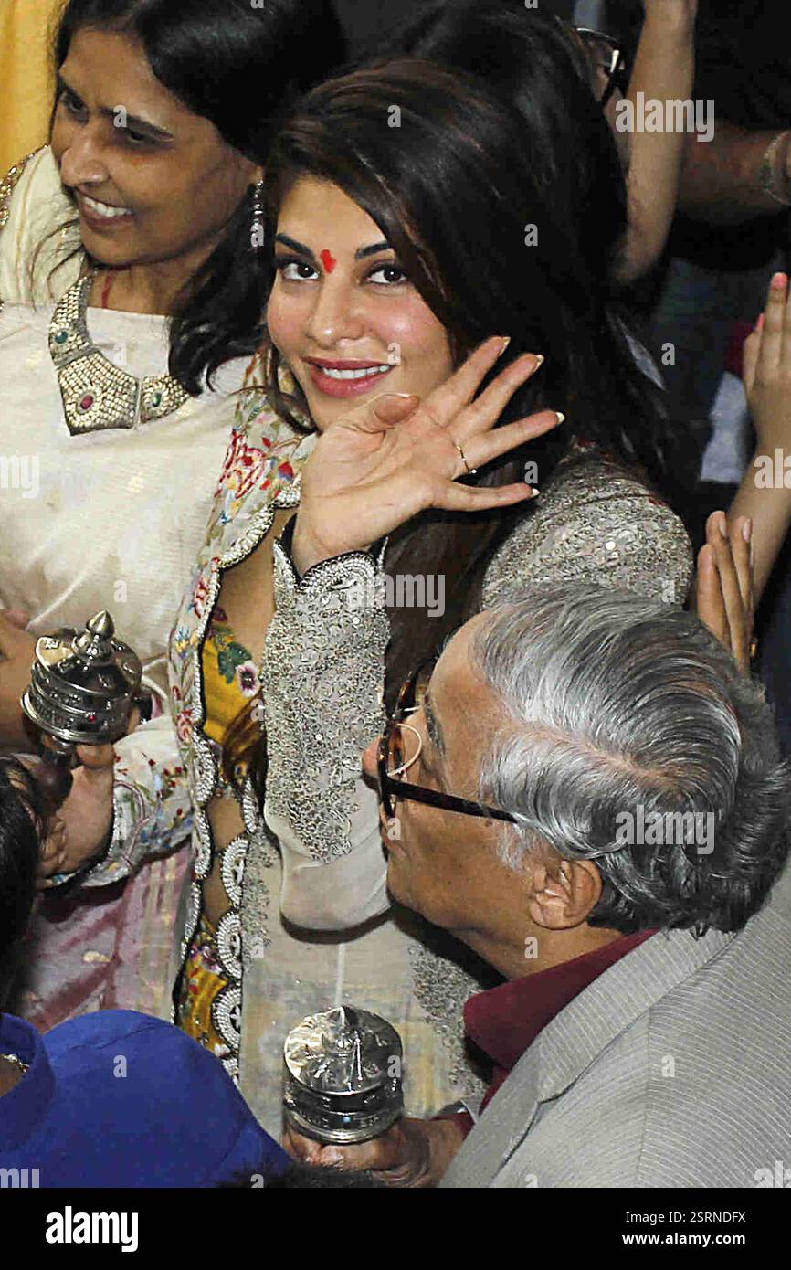 Die Bollywood-Schauspielerin Jacqueline Fernandez A Day to Remember-A Memory to Cherish veranstaltete die Carnival Cinemas CPAA Mumbai Stockfoto