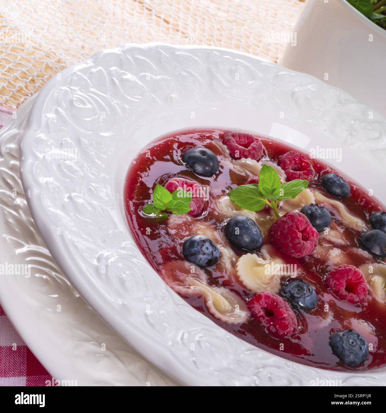 Kalte Obstsuppe Stockfoto