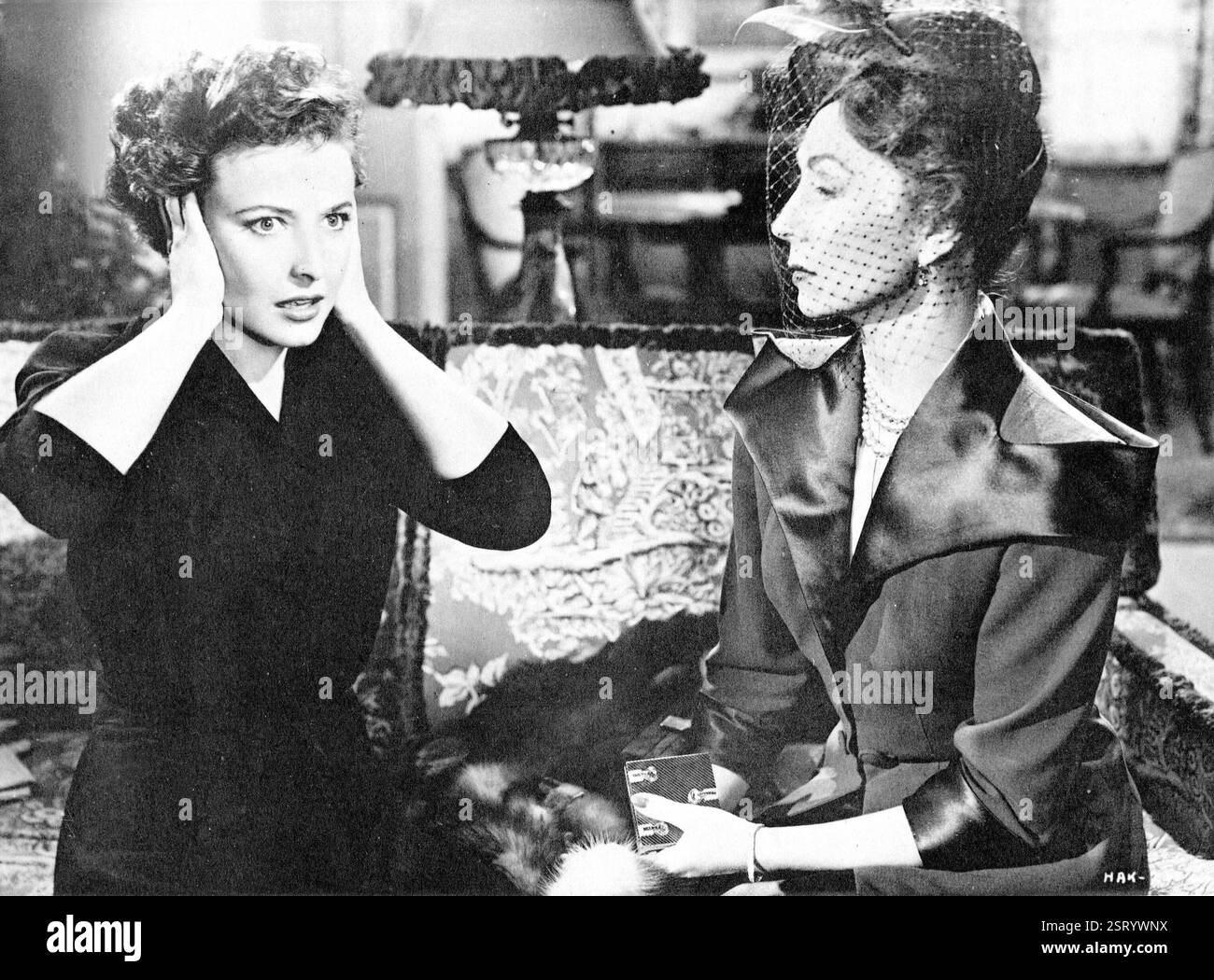 OHNE EHRE LARAINE DAY, AGNES MOOREHEAD OHNE EHRE Datum: 1949 Stockfoto