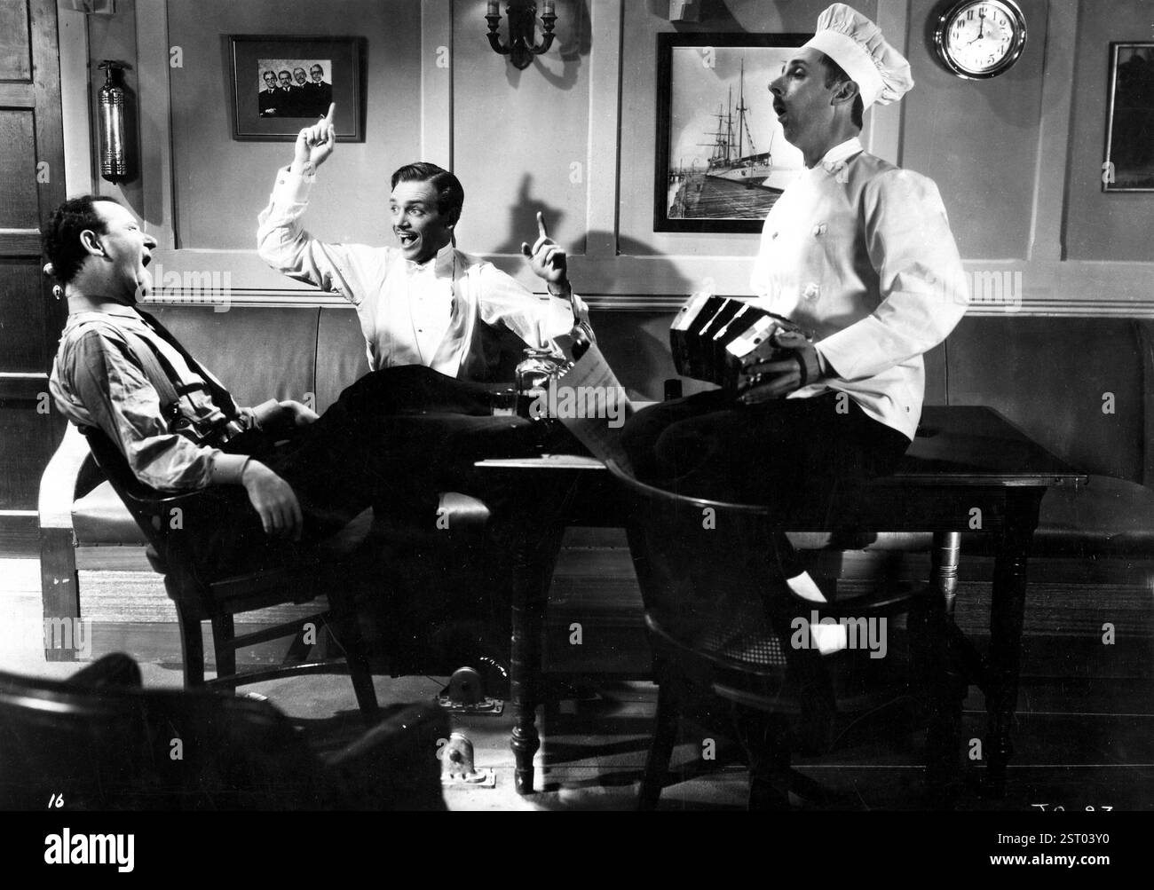JOY OF LIVING JAMES BURKE, DOUGLAS FAIRBANKS JR, JOHN QUALEN JOY OF LIVING Datum: 1938 Stockfoto