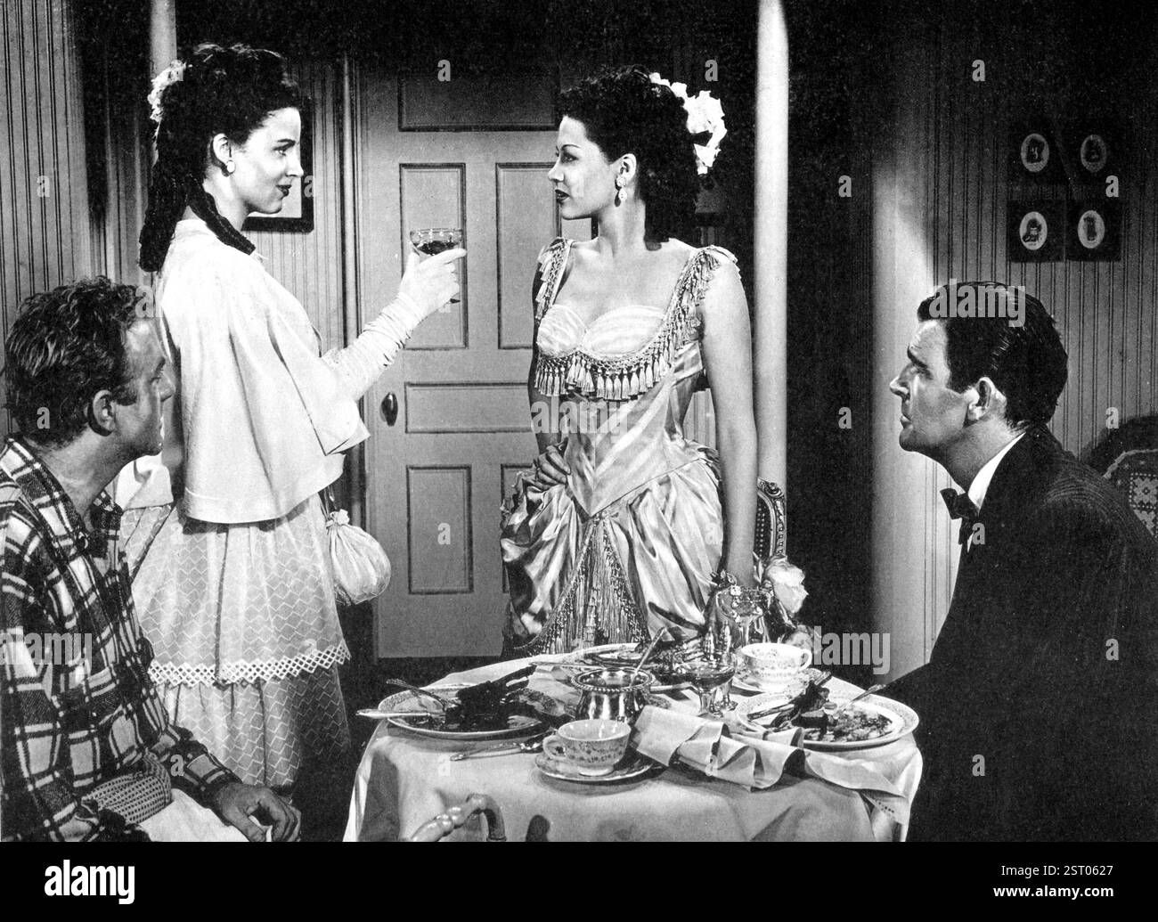 RIVER LADY HELENA CARTER, YVONNE DE CARLO, ROD CAMERON Datum: 1948 Stockfoto
