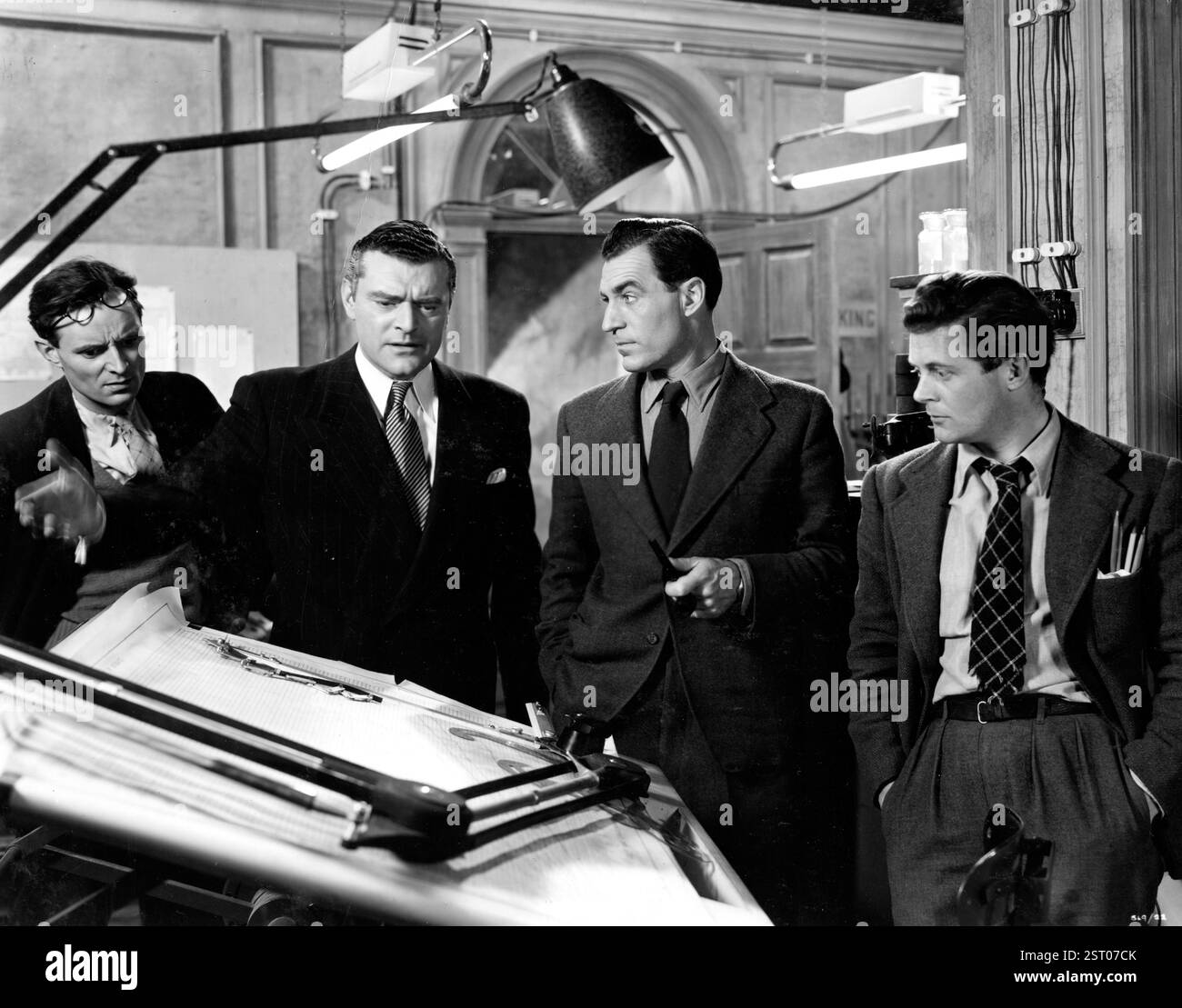 Die KLEINE HINTERZIMMER [BR 1949] MICHAEL GOODLIFFE, Jack Hawkins, DAVID FARRAR, EMRYS JONES Datum: 1949 Stockfoto