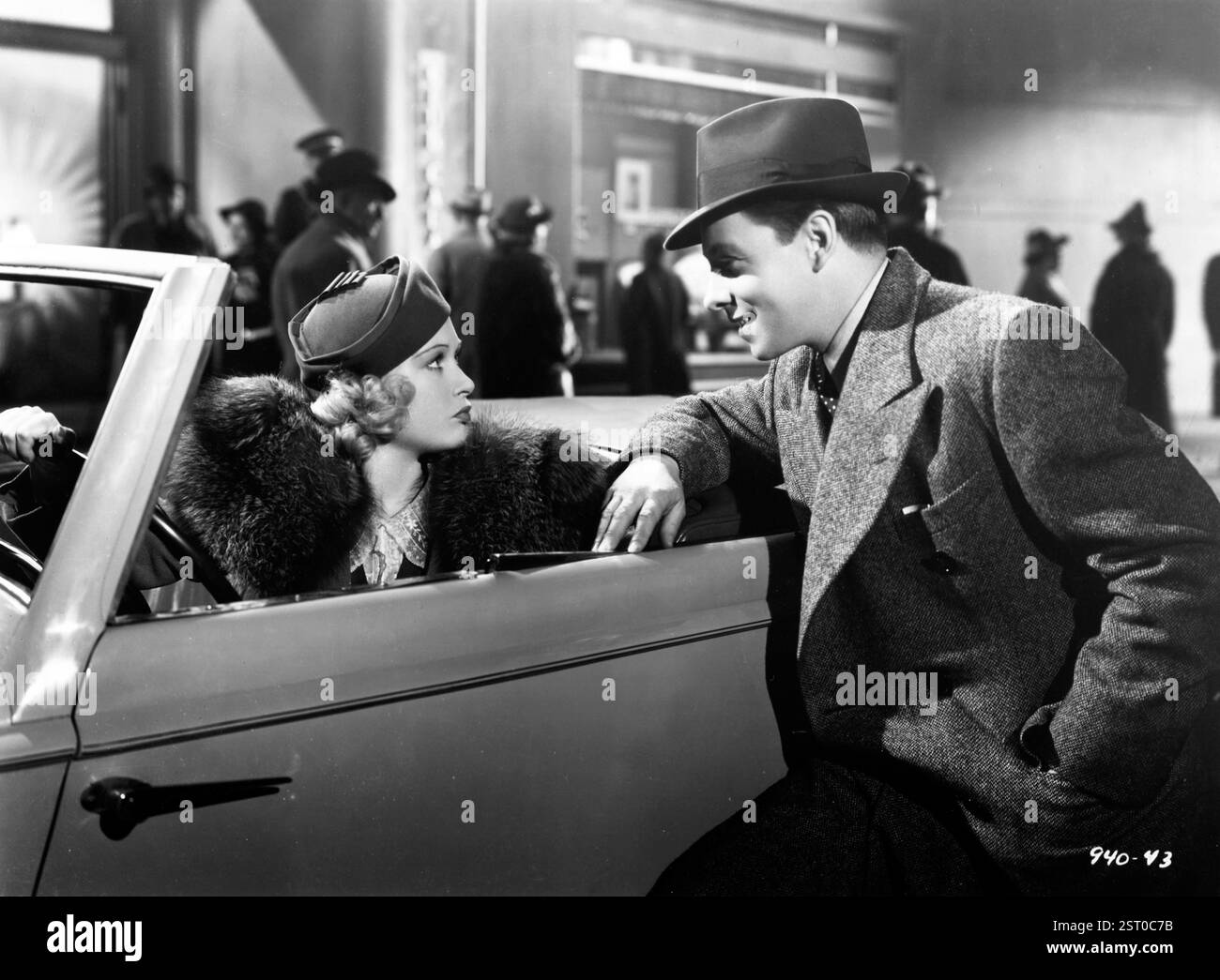 RISKANTES GESCHÄFT [US 1939] [L-R] DOROTHEA KENT, GEORGE MURPHY Datum: 1939 Stockfoto