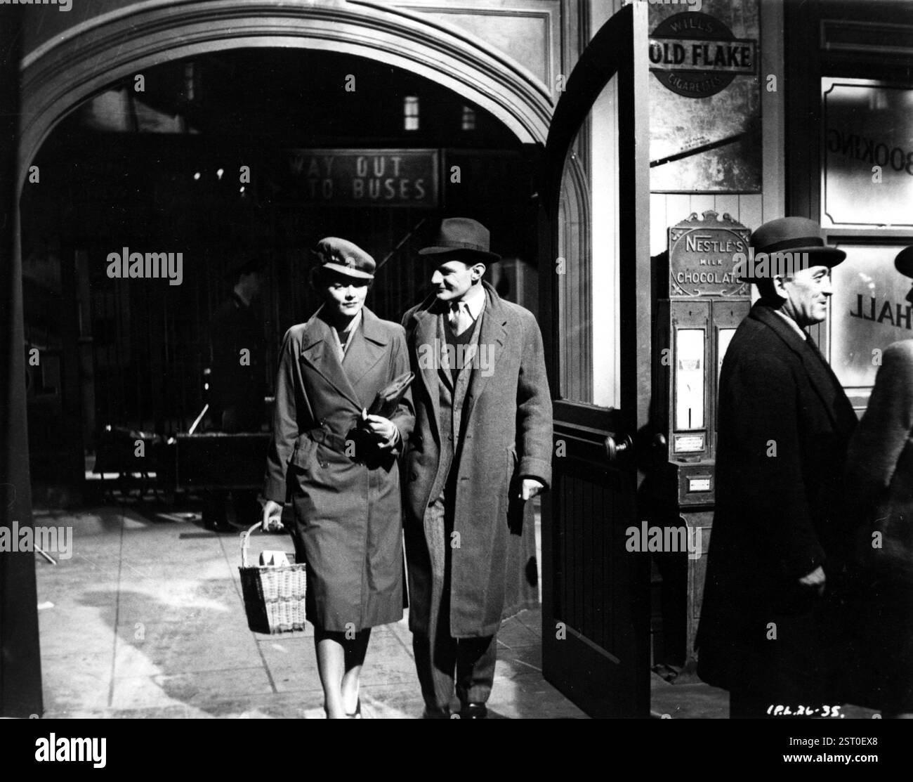 KURZE BEGEGNUNG [BR 1945] CELIA JOHNSON, TREVOR HOWARD Datum: 1945 Stockfoto