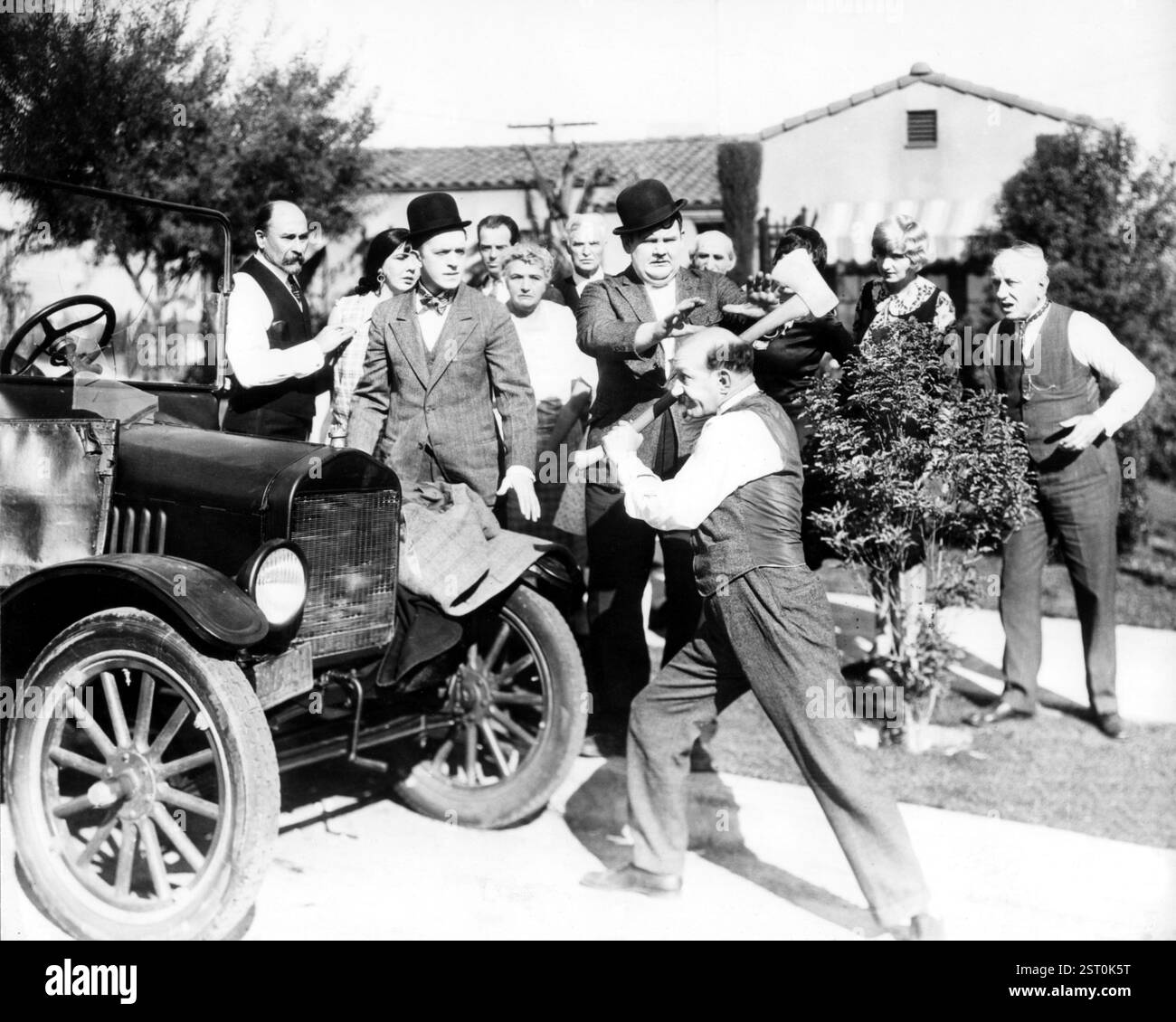BIG BUSINESS [US 1929] STAN LAUREL, OLIVER HARDY, JAMES FINLAYSON [MIT AXT] Datum: 1929 Stockfoto