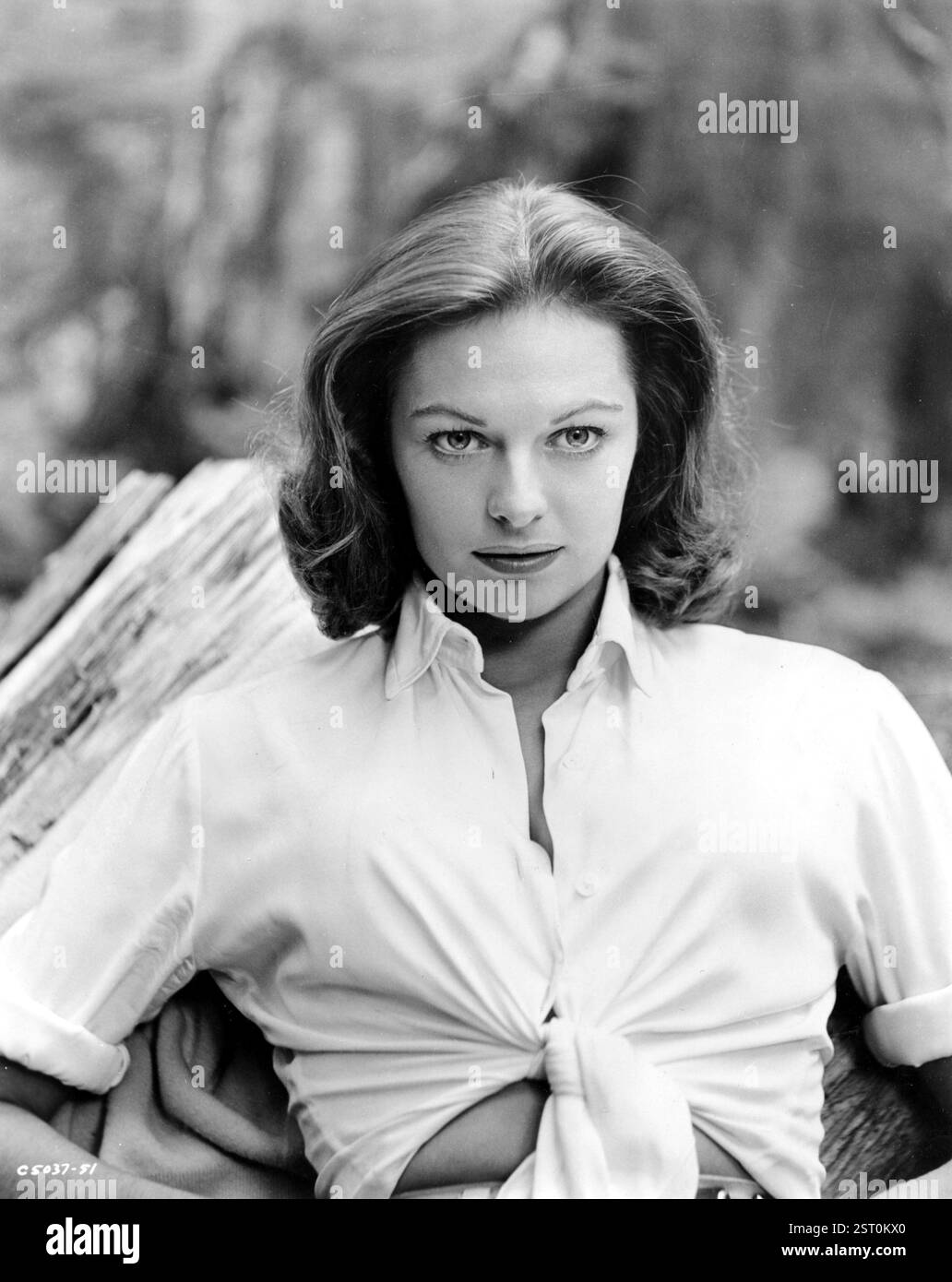 JOYCE TAYLOR [geb. 1932] Publicity-Bild aus Ring of Fire (US 1961). Datum: 1932 Stockfoto