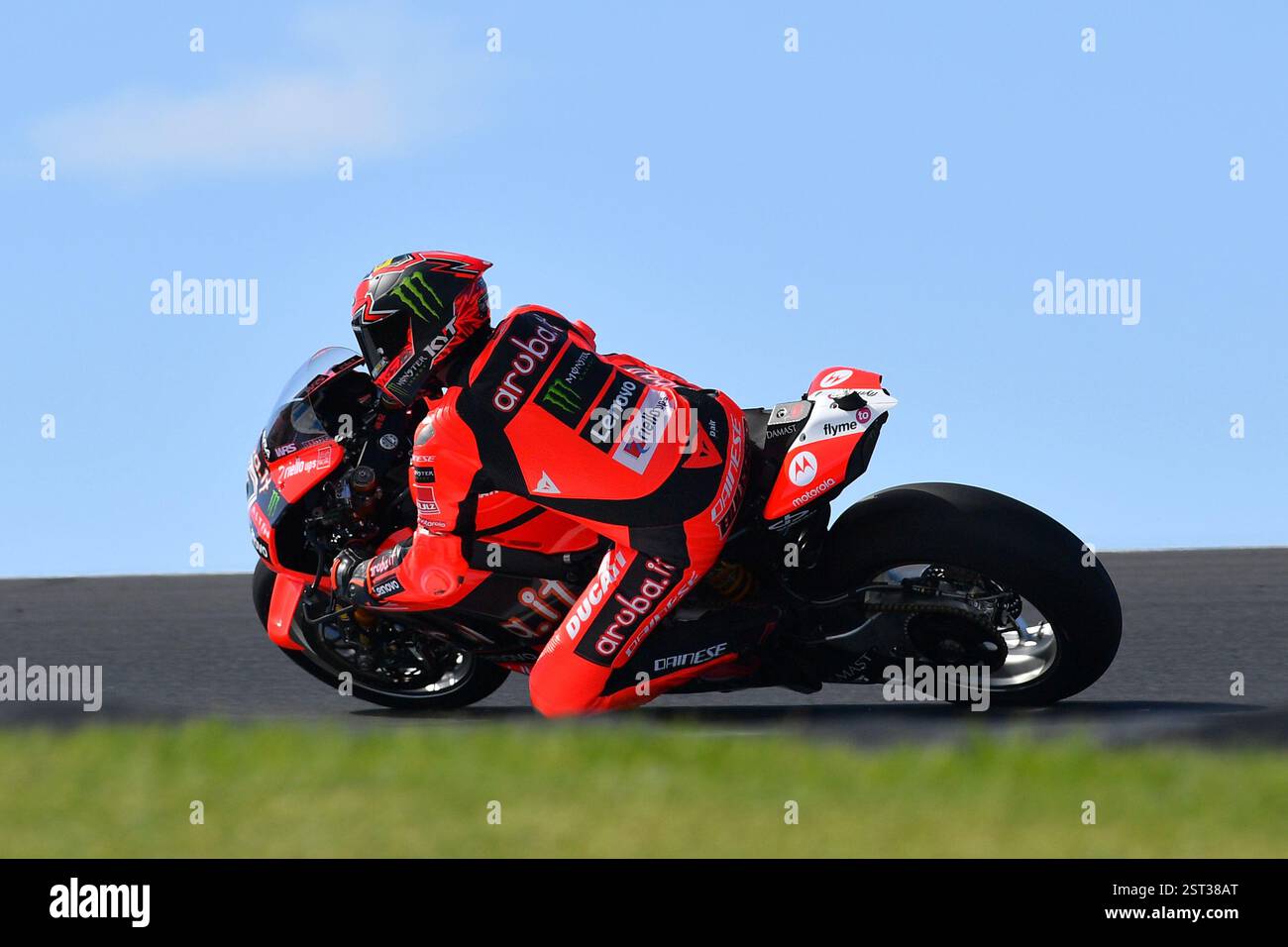 MELBOURNE, AUSTRALIEN. Februar 2025. Im Bild: Nicolo BULEGA (ITA) #11, World Superbike steht mit einer 1:28,765 Runde an der Spitze des 2. Trainings. Der italienische Ducati-Fahrer Bulega fährt für Aruba. Es Racing Ducati auf einem Panigale V4R, hier während der Tests vor Runde 1 der Superbike-Weltmeisterschaft 2025 auf dem Phillip Island Circuit in Melbourne, Australien. Quelle: Karl Phillipson / Alamy Live News Stockfoto
