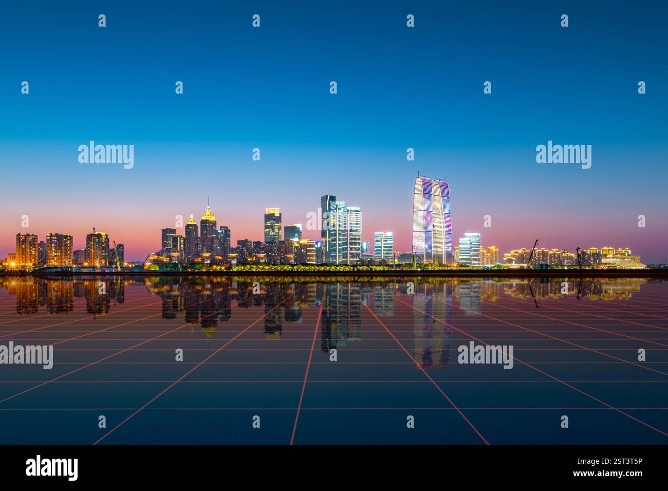 Städtische Nachtszene im Suzhou Industrial Park, Provinz Jiangsu, China Stockfoto