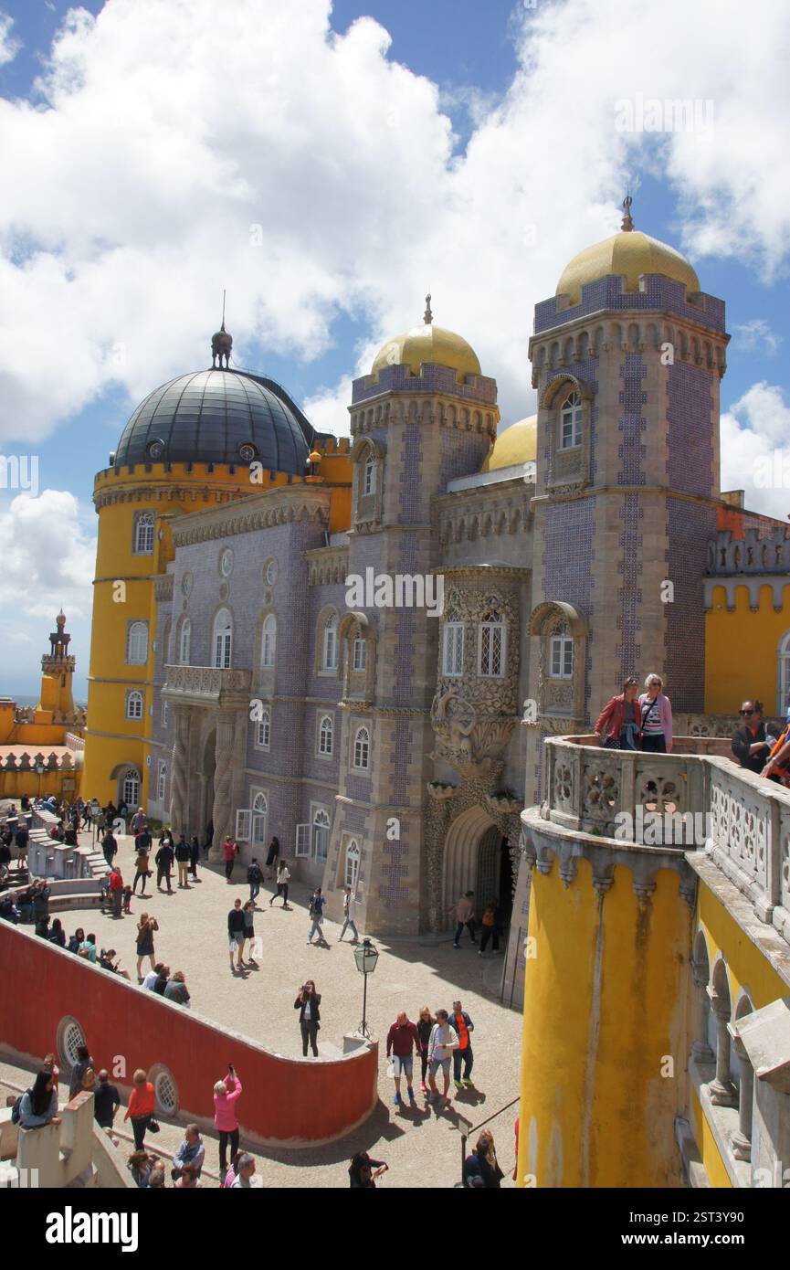 Nummer 11, auffällig und zentral. Sintra, Portugal. Auffällig visuell, potenzieller Kapiteltitel. Stockfoto