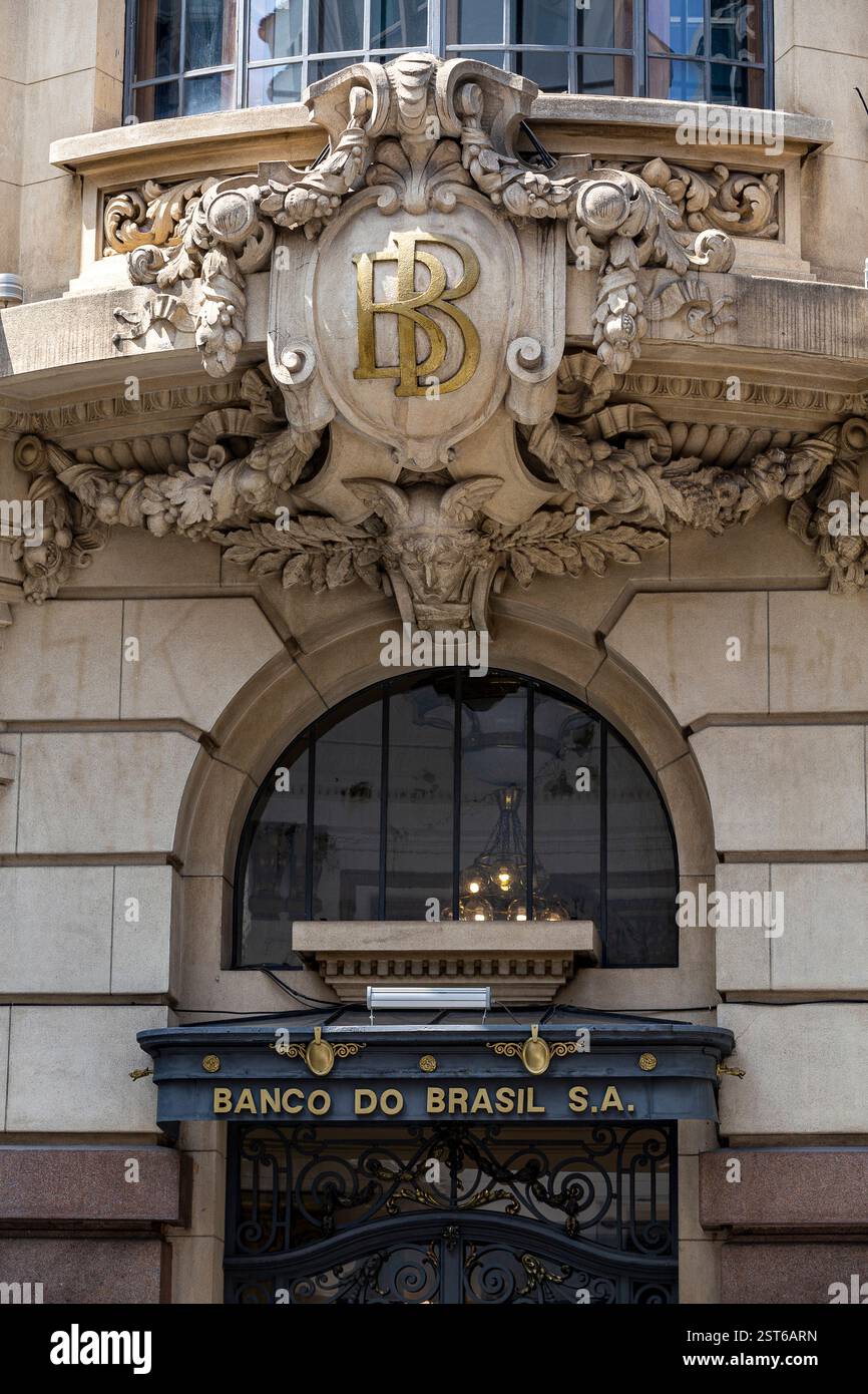 Sao Paulo, Brasilien - 29. Oktober 2021: Die Fassade des Kulturzentrums Banco do Brasil, das 1901 erbaut wurde, wurde 1923 von der Banco do Brasil gekauft. Stockfoto