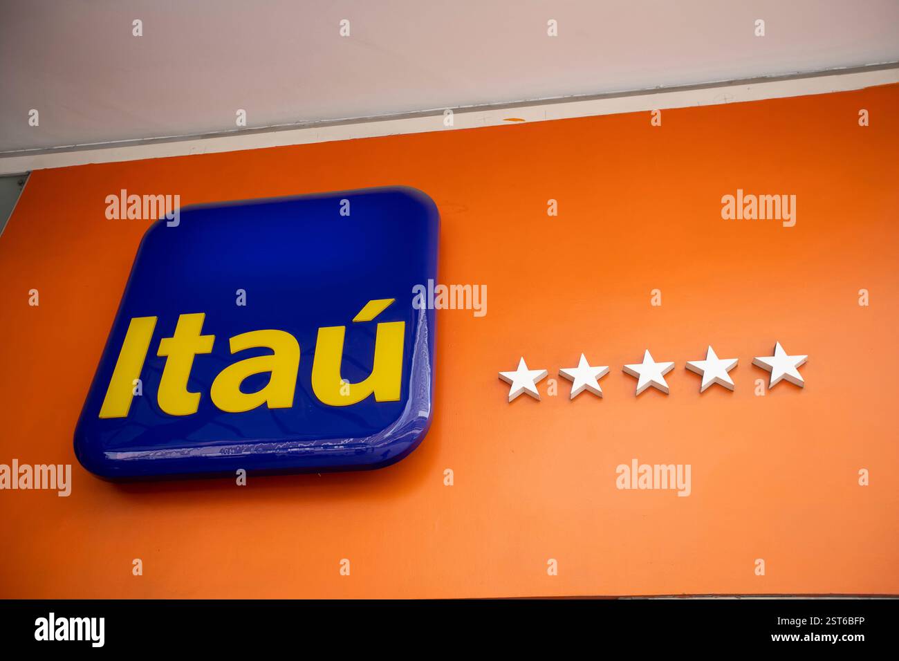 Sao Paulo, Brasilien - dezember 29 2019 - Logo von Itau, einer brasilianischen Geschäftsbank und Finanzdienstleister Stockfoto