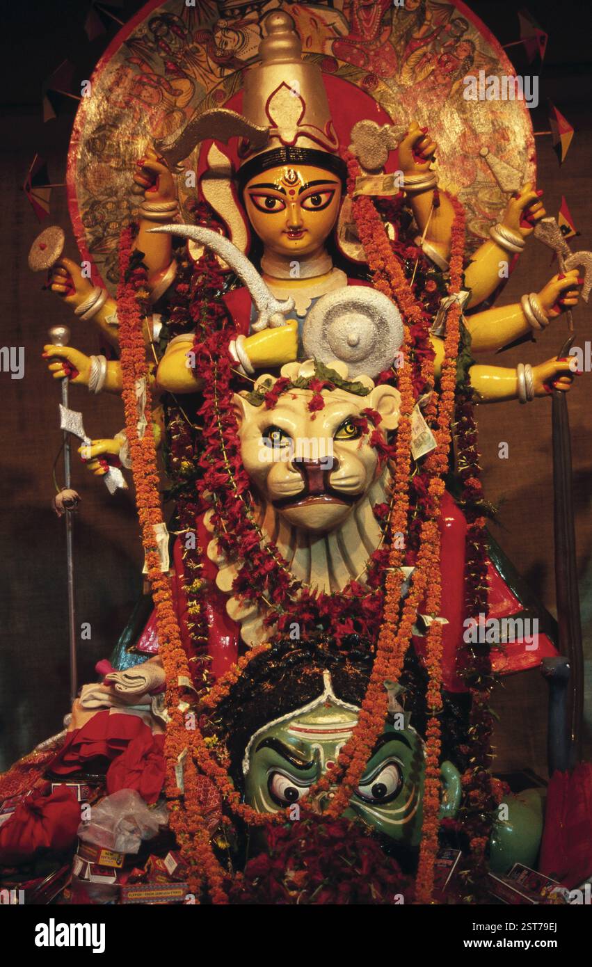 Pooja Göttin Durga Puja festival Hommage an die Mutter Göttin Prozession, Kolkata, West Bengal, Indien Stockfoto