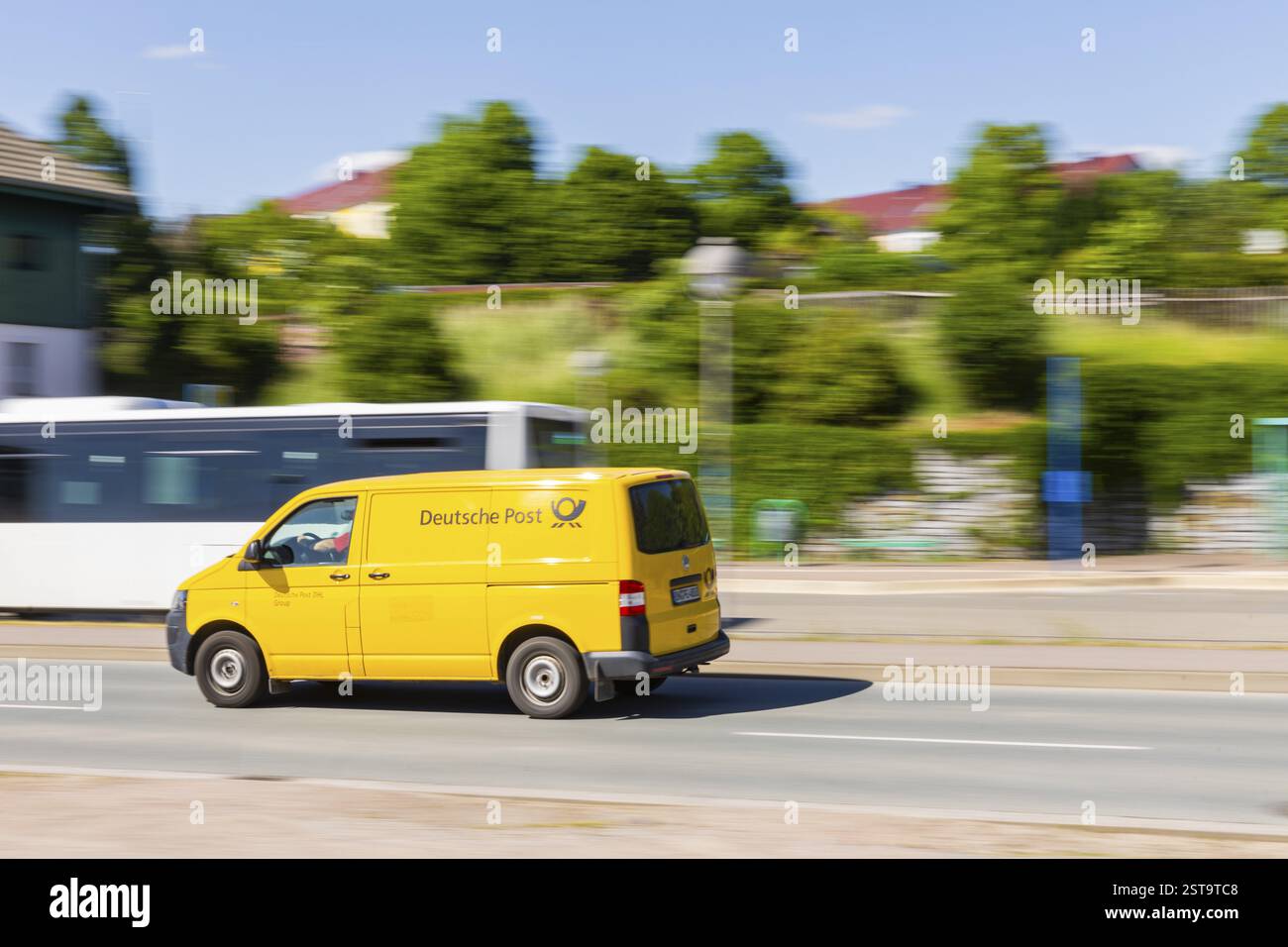 Deutsche Post DHL Transporter, Lommatzsch, Sachsen, Deutschland, Europa Stockfoto