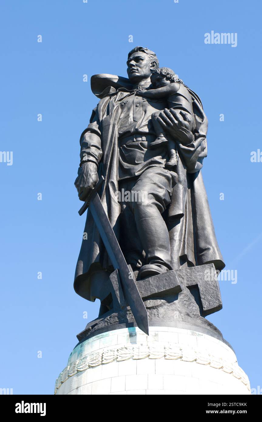 Sowjetisches Kriegsdenkmal (Treptower Park) Stockfoto