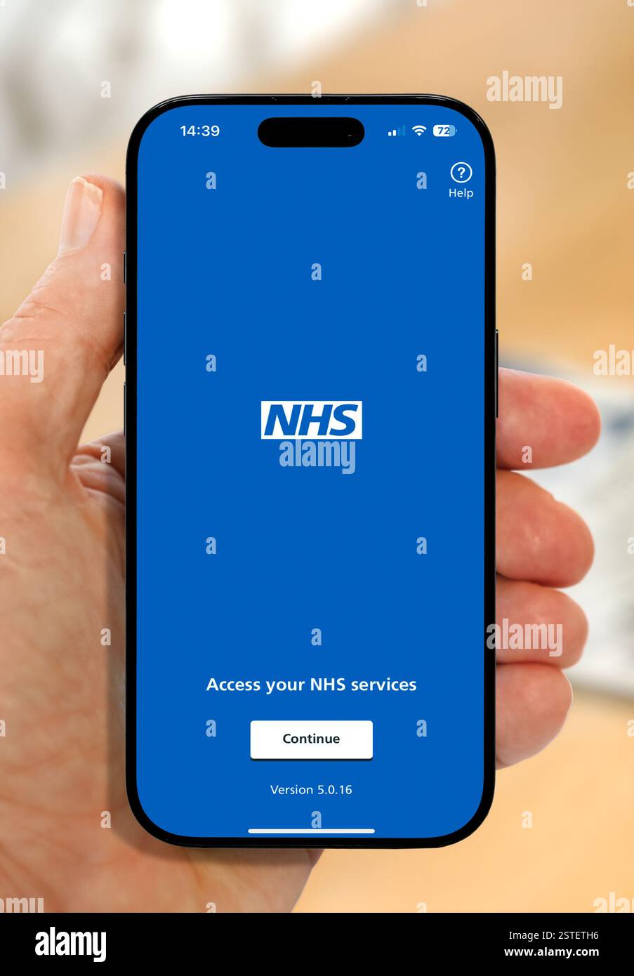 NHS-App auf einem iPhone 16 Plus Stockfoto