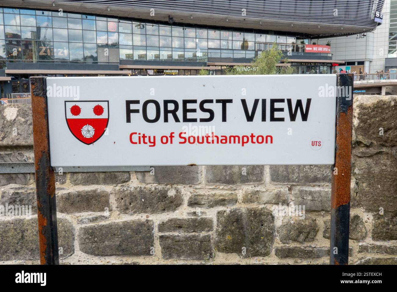 Forest View Municipal Council Street Schild in Southampton England United Kingdon, Großbritannien Southampton Old Town Stockfoto