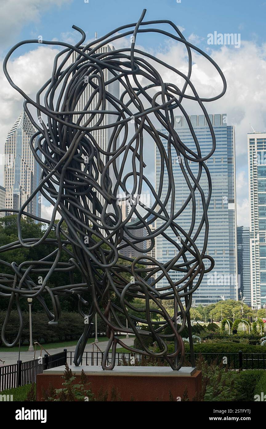 Chicago, Illinois, USA; Avantgarde-Skulptur von Christopher Wool vor dem Hintergrund von Wolkenkratzern; Avantgarde-Skulptur; Escultura de vanguardia Stockfoto