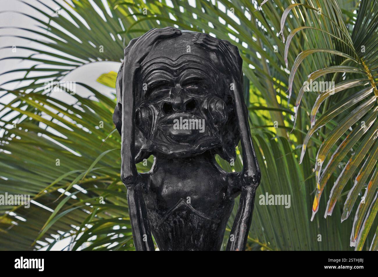 Skurrile Figur mit großem Kopf in der Nähe von Amed, Bali, Indonesien, Asien Stockfoto