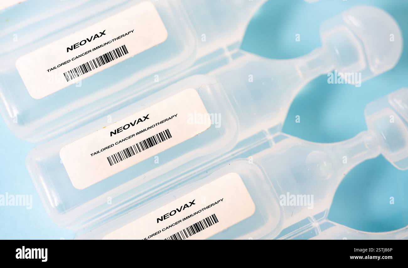 NeoVax personalisierte Neoantigen-basierte Impfstoff-maßgeschneiderte Krebsimmuntherapie verwendet patientenspezifische Neoantigene, die durch Tumorsequenzierung identifiziert werden, um zu provozieren Stockfoto