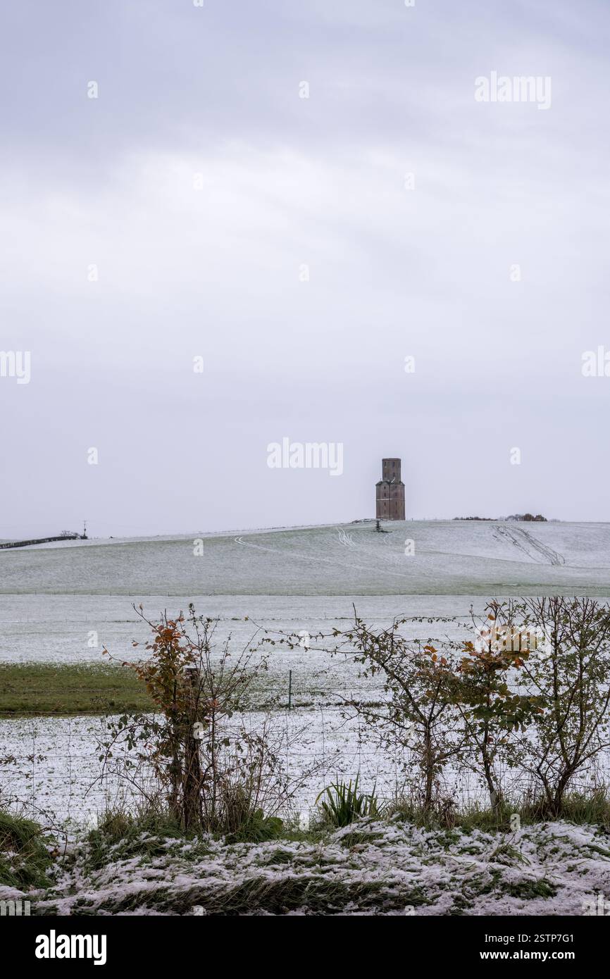 Schnee im Hinton Tower, Dorset UK Stockfoto