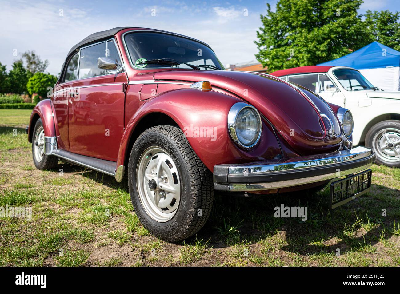 Economy Car Volkswagen Beetle. Die Oldtimer Show 2019. Stockfoto
