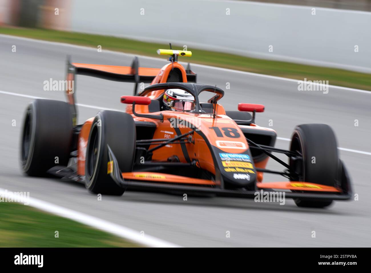 BARCELONA, SPANIEN – 19. FEBRUAR: Bruno del Pino aus Spanien und MP Motorsport (18) fahren während der Formel-3-Tests auf dem Circuit de Barcelona-Catalunya am 19. Februar 2025 in Barcelona, Spanien. (Foto von Pablo Rodriguez/Quality Sport Images) Stockfoto