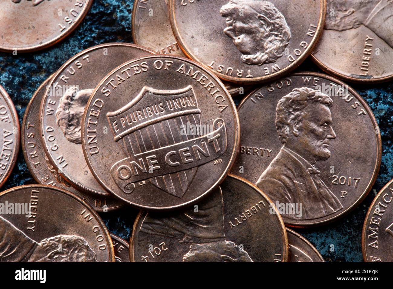 Nahaufnahme von glänzenden Kupferpennies, USA, 2025 Stockfoto