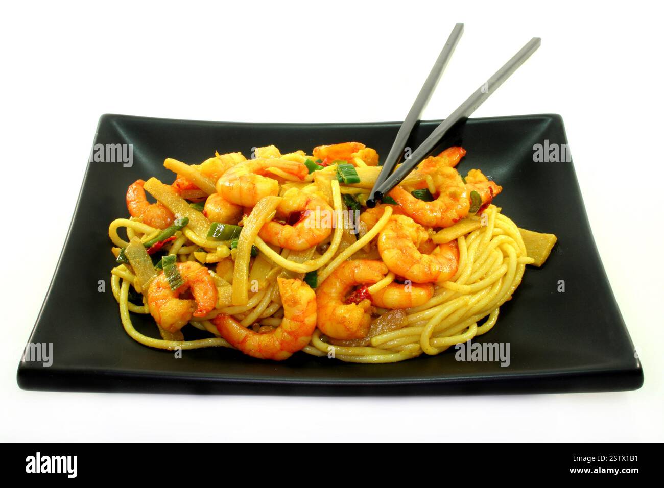 Pasta mit asiatischen Garnelen Stockfoto