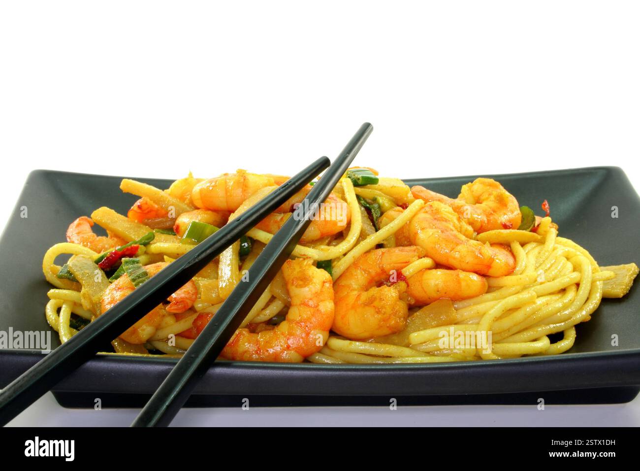 Pasta mit asiatischen Garnelen Stockfoto