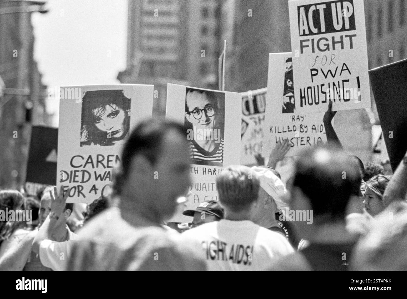 Bild des AIDS-Opfers Keith Haring während des NYC Pride March in New York City, USA am 28. Juni 1992 *** Bild des AIDS-Opfers Keith Haring während des NYC Pride March in New York City, USA am 28. Juni 1992 Stockfoto