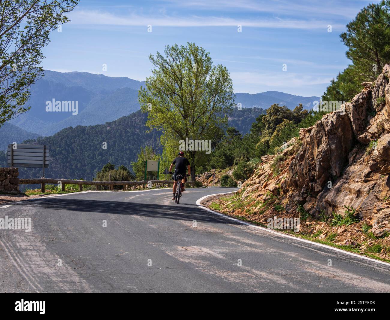 Radfahrer in Puerto de Las Palomas Stockfoto Radfahrer in Puerto de Las Palomas Stockfoto