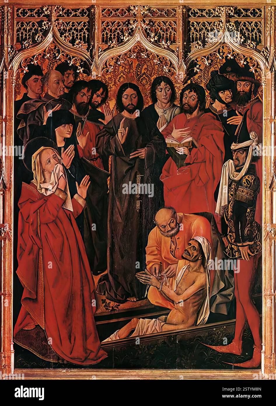 FROMENT, Nicolas (* ca. 1435, Uzes, d. ca. 1486, Avignon) The Raising of Lazarus 1461 Wood, 175 x 134 cm Galleria degli Uffizi, Florenz es gibt zwei existierende Werke von Froment, die als authentisch akzeptiert wurden; das Triptychon The Raising of Lazarus, das etwa 15 Jahre früher als die Jungfrau im brennenden Busch gemacht wurde. Der Stil ist roter, gotischer und die Komposition verstopfter. Die Menge, die das Wunder von Christus in der Mitteltafel beobachtet, wurde vor einem Muster von Ogee-Bögen platziert, die auf einem verzierten goldenen Hintergrund erscheinen. Die Flächen sind formalisiert, fast identisch Stockfoto