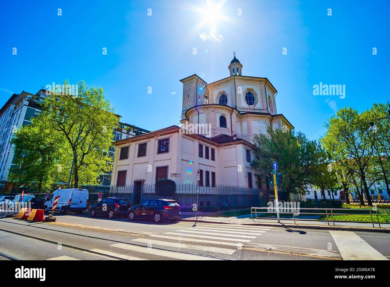 Kirche San Bernardino alle Ossa mit achteckiger Kuppel, Mailand, Italien Stockfoto