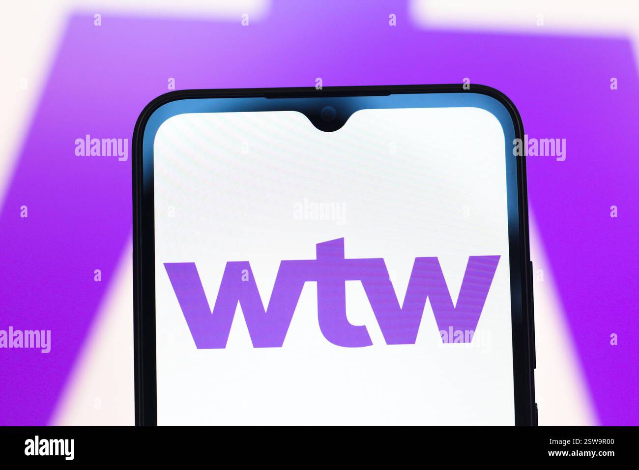 Kanada. Februar 2025. In dieser Fotoabbildung wird das WTW-Logo (Willis Towers Watson) auf einem Smartphone-Bildschirm angezeigt. (Credit Image: © Thomas Fuller/SOPA Images via ZUMA Press Wire) NUR REDAKTIONELLE VERWENDUNG! Nicht für kommerzielle ZWECKE! Stockfoto