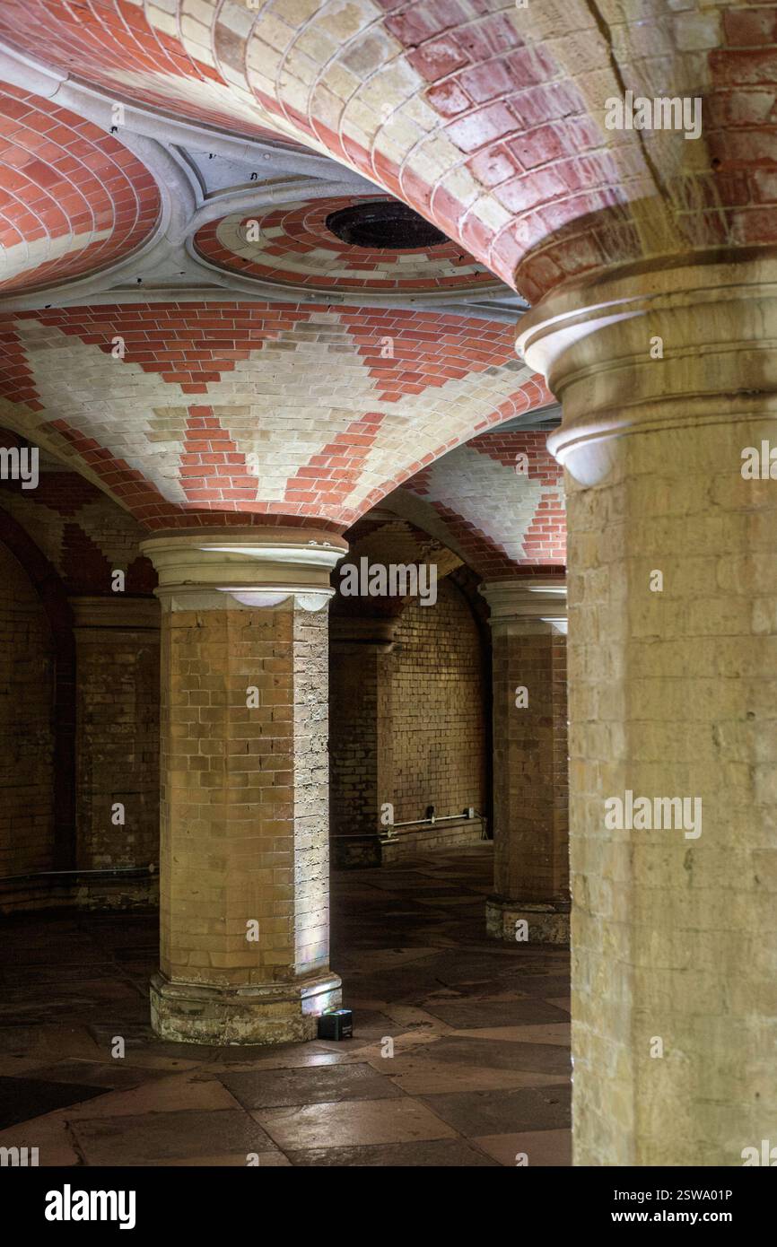 Crystal Palace Subway von Charles Barry Jr. Wurde 1865 eröffnet, um Zugang zum Crystal Palace zu erhalten. Ein großes Restaurierungsprojekt wurde 2024 abgeschlossen. Stockfoto Crystal Palace Subway von Charles Barry Jr. Wurde 1865 eröffnet, um Zugang zum Crystal Palace zu erhalten. Ein großes Restaurierungsprojekt wurde 2024 abgeschlossen. Stockfoto