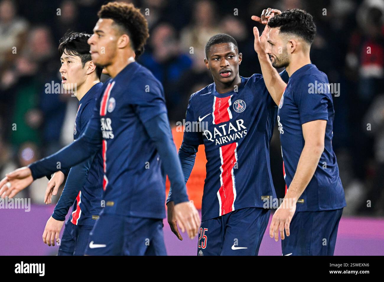 Paris, Frankreich. Februar 2025. Nuno Mendes während des UEFA Champions League-Spiels Paris Saint-Germain PSG VS Stade Brestois 29 oder Brest am 19. Februar 2025 im Parc des Princes Stadion in Paris, Frankreich. Quelle: Victor Joly/Alamy Live News Stockfoto