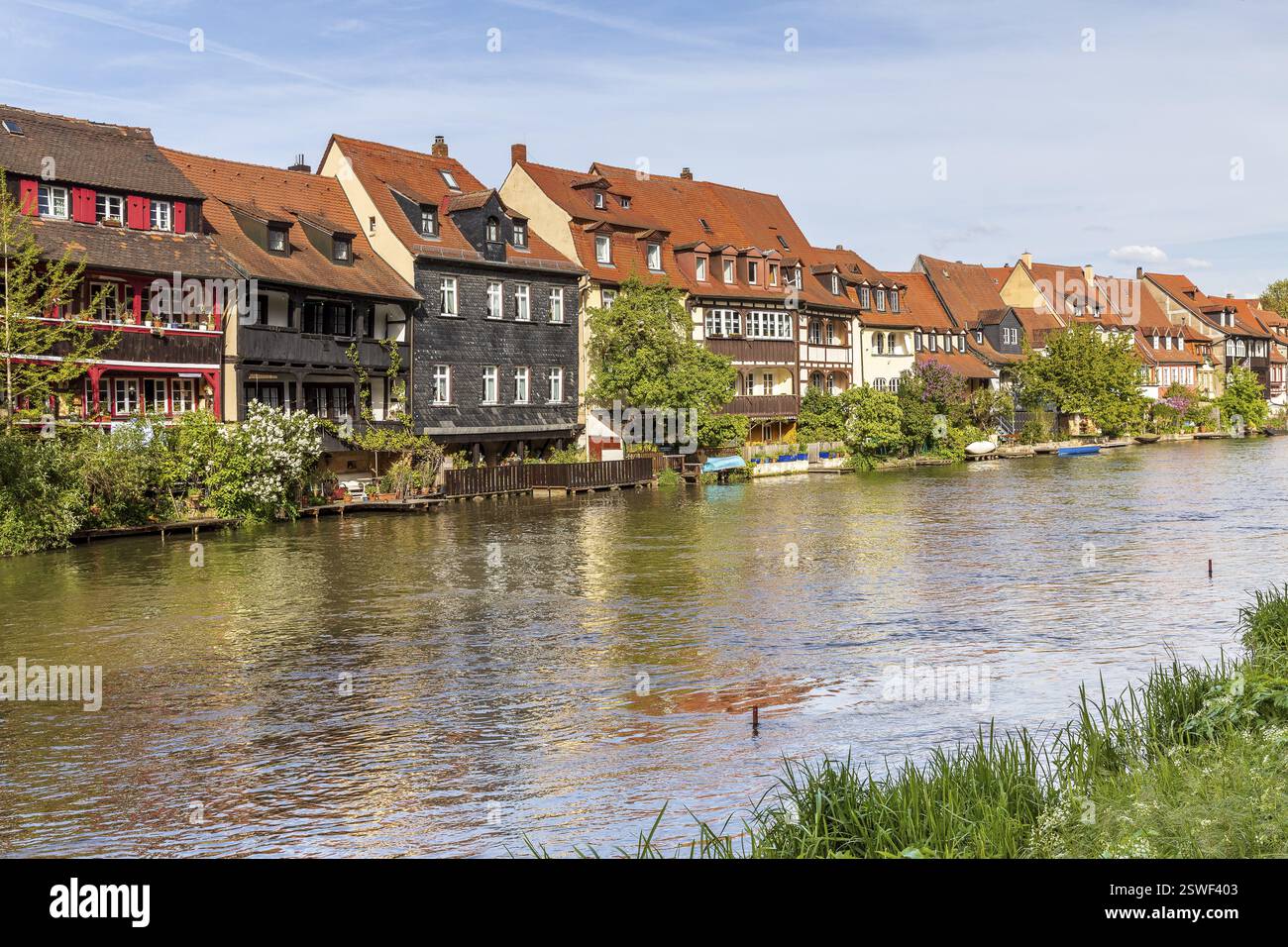 Alte kleine Fachwerkhäuser an der Regnitz, die sogenannten Fischerhäuser oder kleines Venedig, Bamberg, Bayern, Deutschland, Europa Stockfoto
